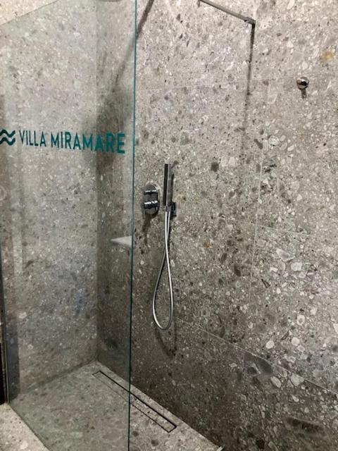 Appartamenti Villa Miramare Rímini Exterior foto