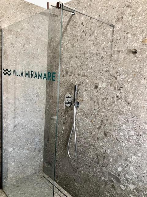 Appartamenti Villa Miramare Rímini Exterior foto